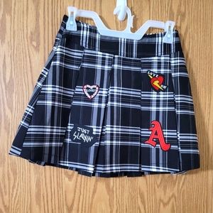 NWT Juniors No Boundaries Black White Plaid Skirt with Patches Size XS 1